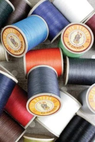 Fil Lin Glacé N°40 Grosse Bobine 195 - Marron Foncé 4 Fil Lin Glacé N°40 Grosse Bobine 195 - Marron Foncé – Image 4