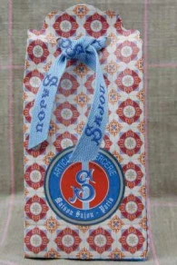 Présentoir Bois Miniature Albums Sajou 4 Présentoir Bois Miniature Albums Sajou – Image 4