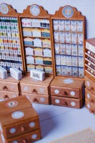 Présentoir Bois Miniature Dentelles 5 Présentoir Bois Miniature Dentelles – Image 5