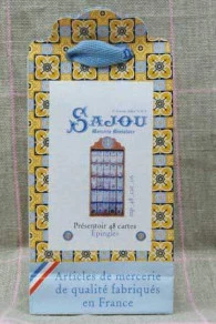 Présentoir Bois Miniature Épingles 3 Présentoir Bois Miniature Épingles – Image 3